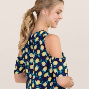 LN Francesca’s Blue Rain Lemon Print Cold Shoulder Top